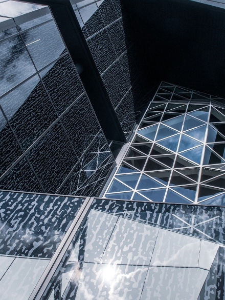building-8131378_1920